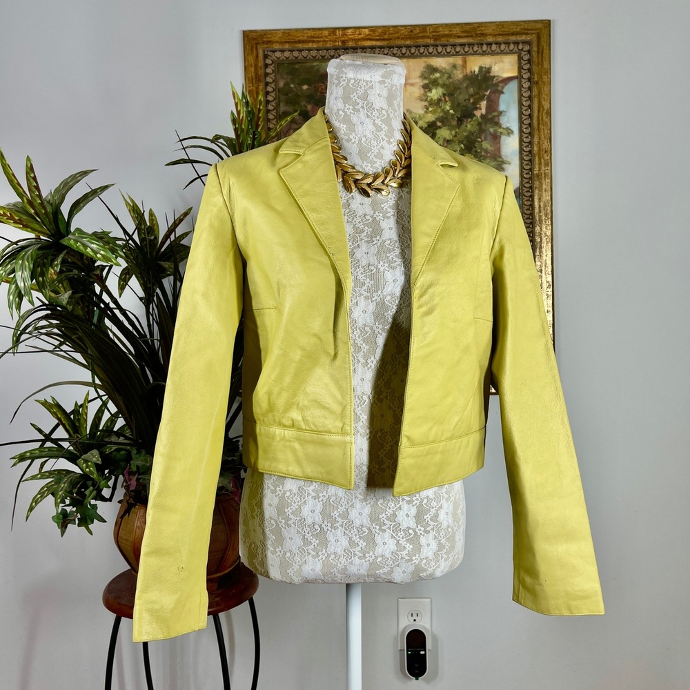 Newport News Leather Jacket Womens 6 Yellow Leather Cropped Open Front 72829